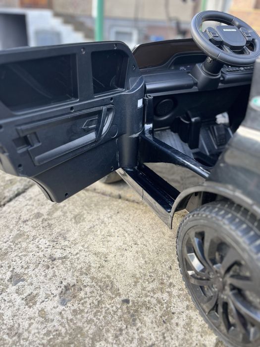 Автомобіль машинка дитяча електро чорна джип дитячий транспорт