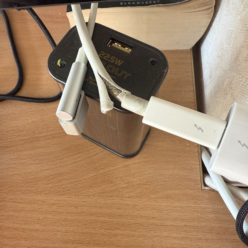 Apple Thunderbolt Display 27" MC914