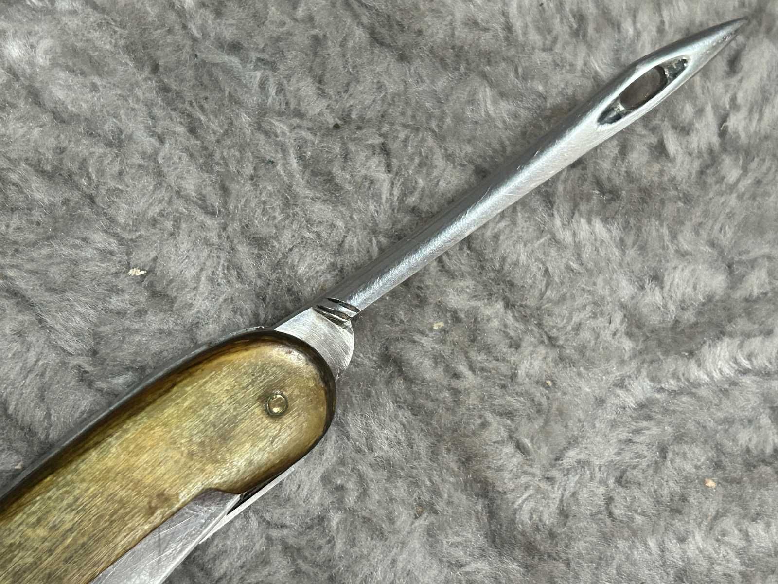Zabytkowy nóż scyzoryk Victorinox Model 1/8 z lat 1943..1951 - rarytas