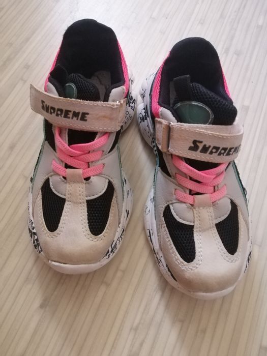 Кросівки дівчинці р.30