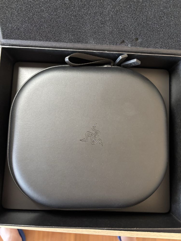 Headset Razer Barracuda Pro SELADO