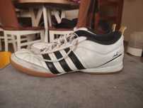Buty halówki adidas rozmiar 44