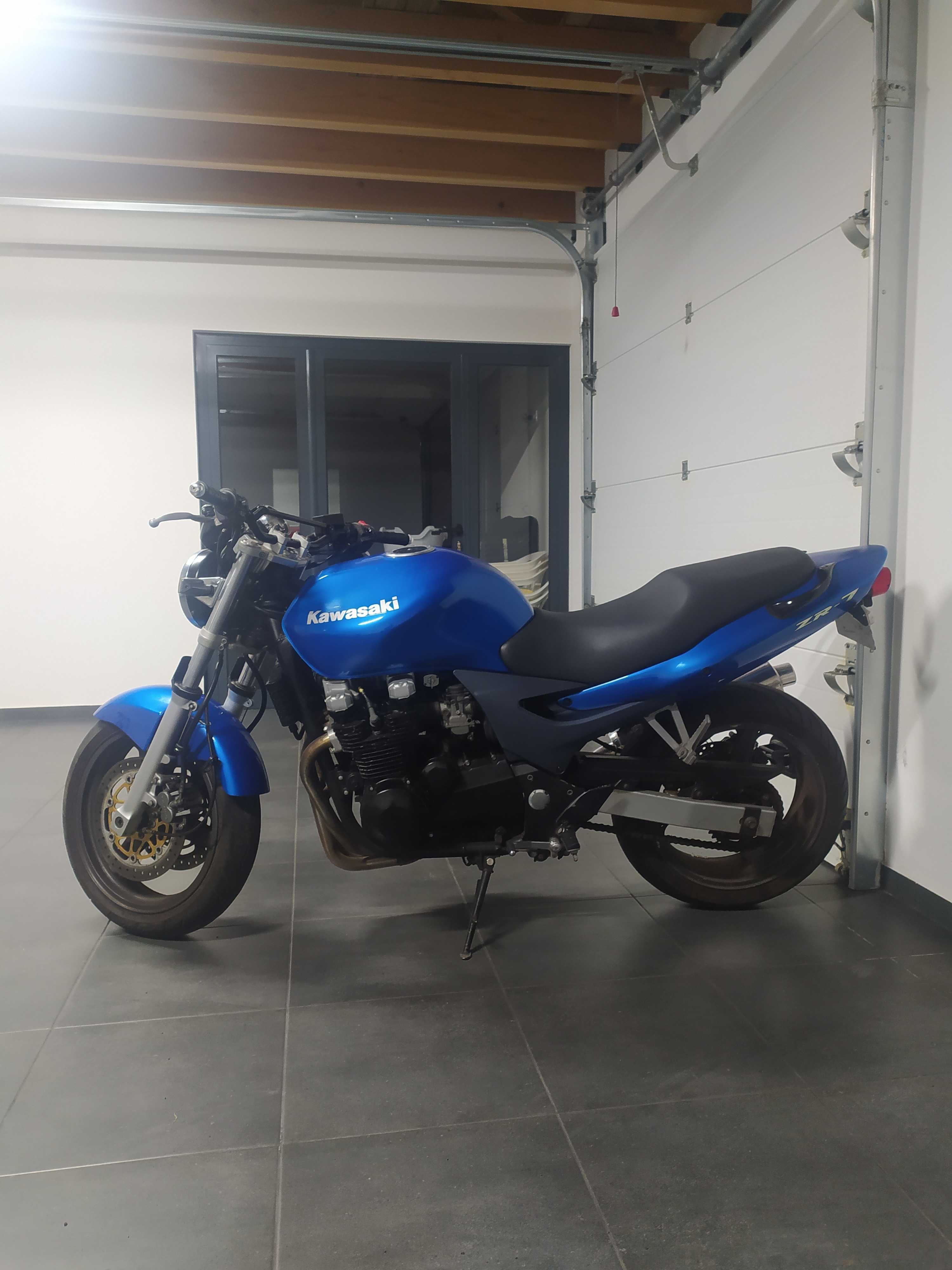 Kawasaki zr 7 2002