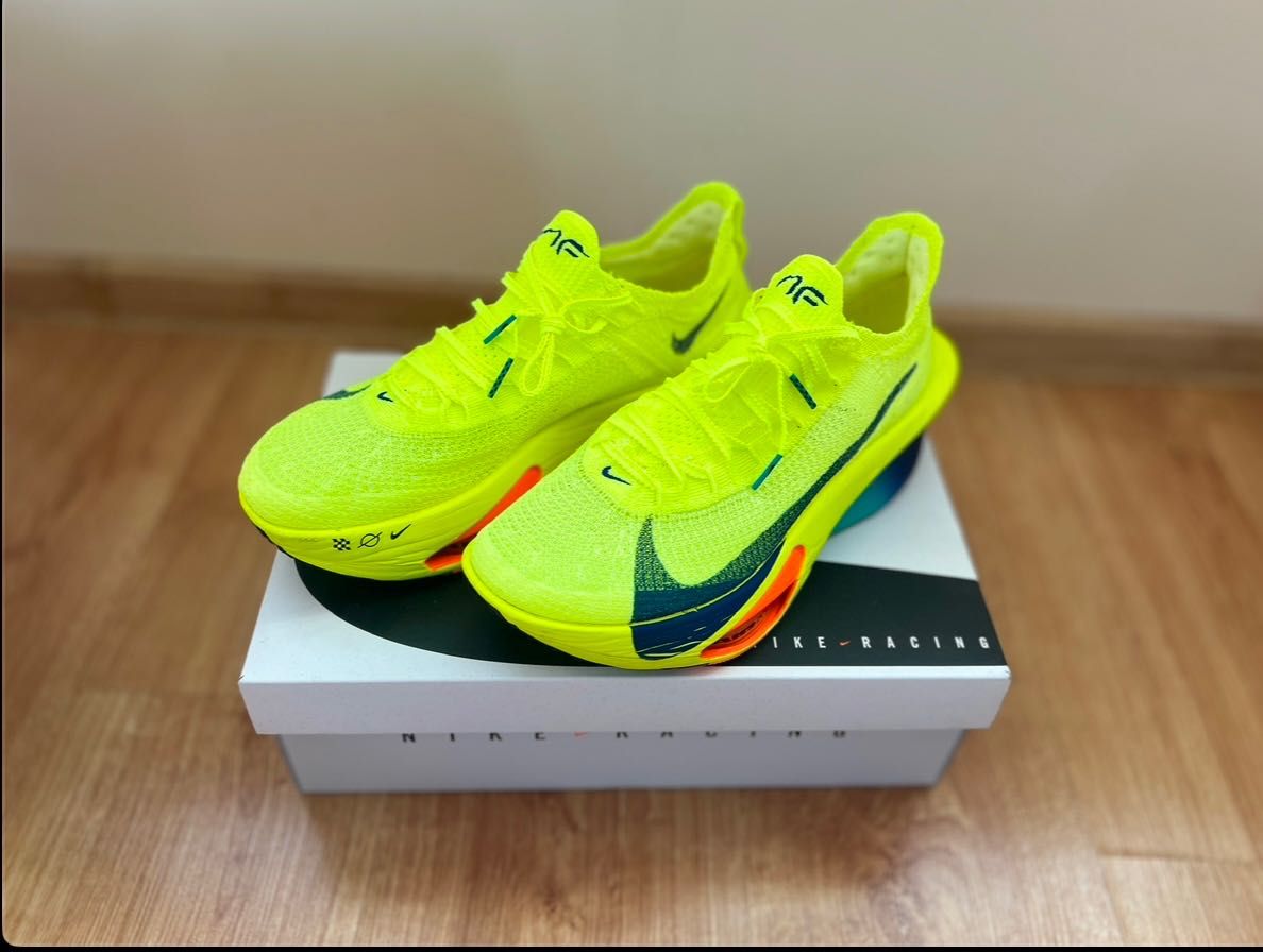 Dowód zakupu / Nowe - Buty do biegania Nika Alphafly 3 r. 43