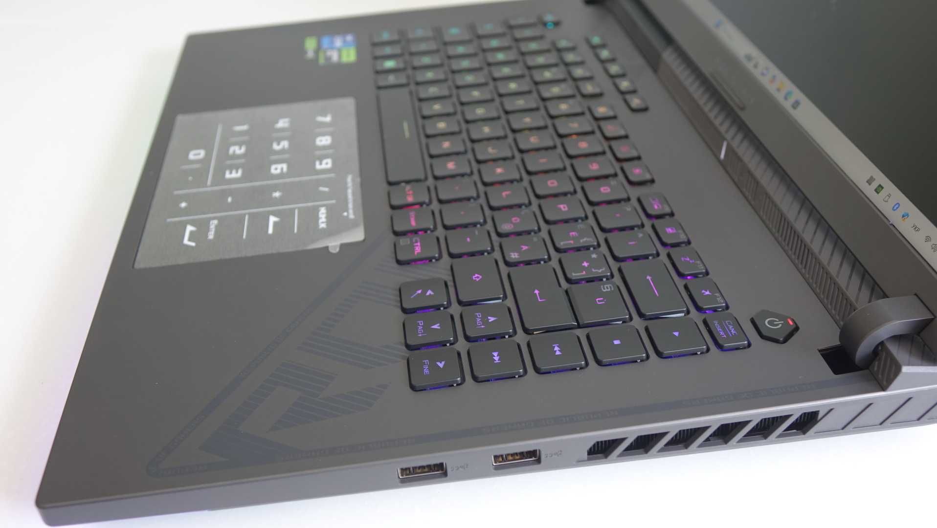 Asus ROG STRIX G16 G614J 15.6 165Hz i7-13650HX 16 512 RTX 4050 6gb RGB