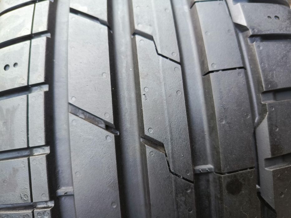Sprzedam oponę pojedynczą 225/40 r18 Hankook