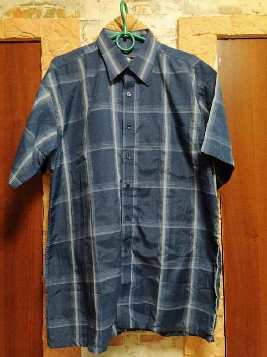 Сорочки чоловічі нові