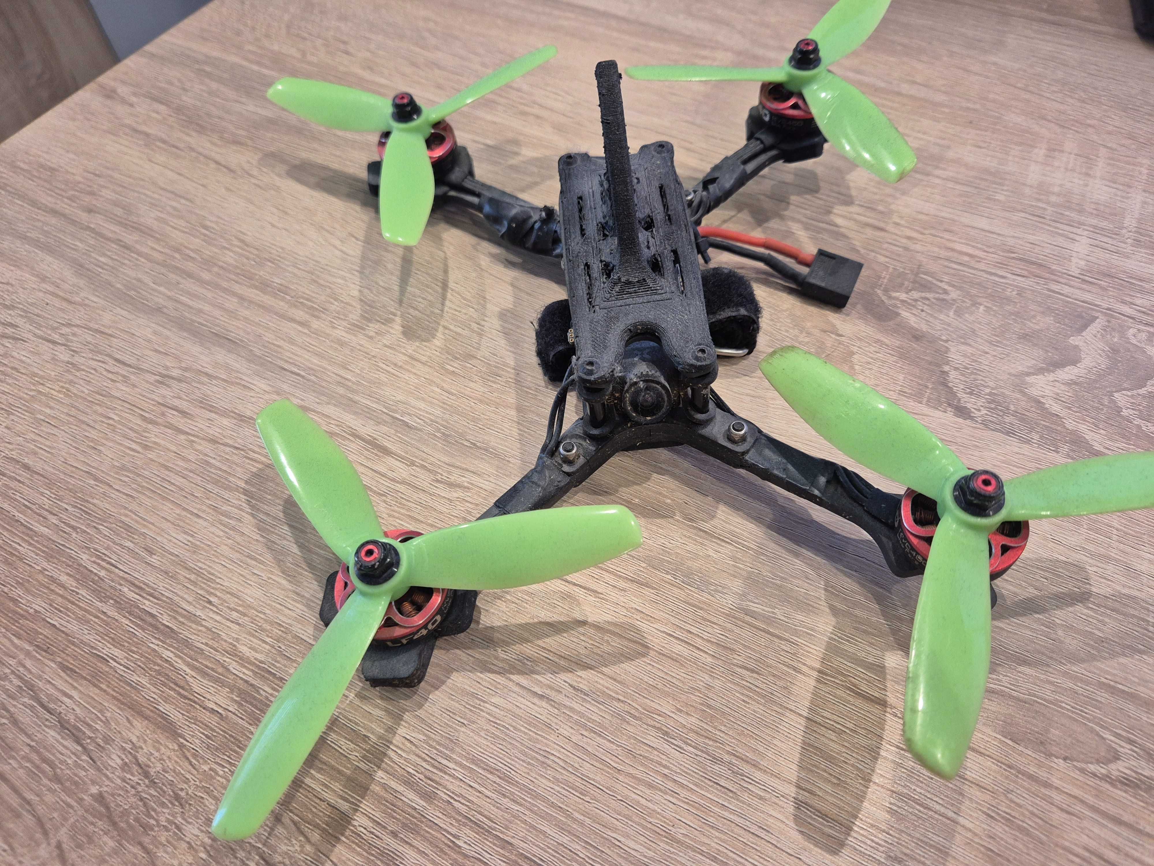 Dron FPV 5'' TBS Source Two