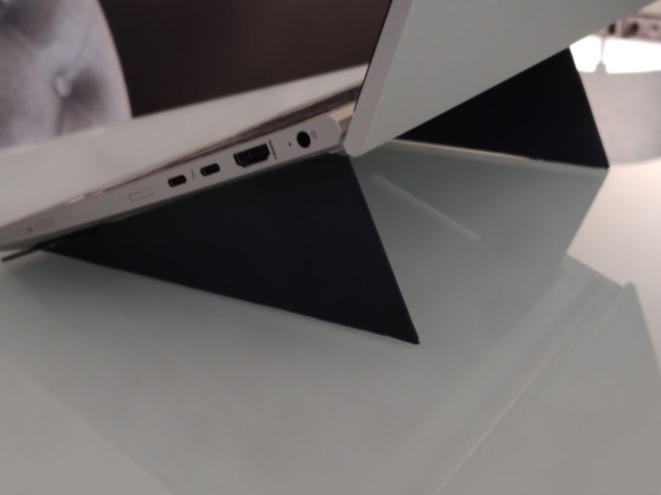 Podstawka pod laptop, tablet, stalowa, minimalistyczna, designerska