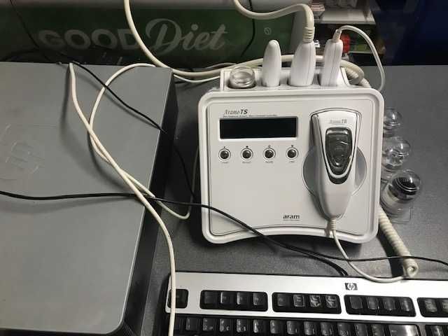 Máquina para diagnóstico capilar e cutâneo