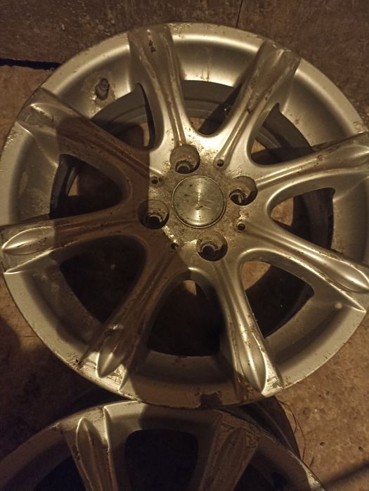 Продам титани r15