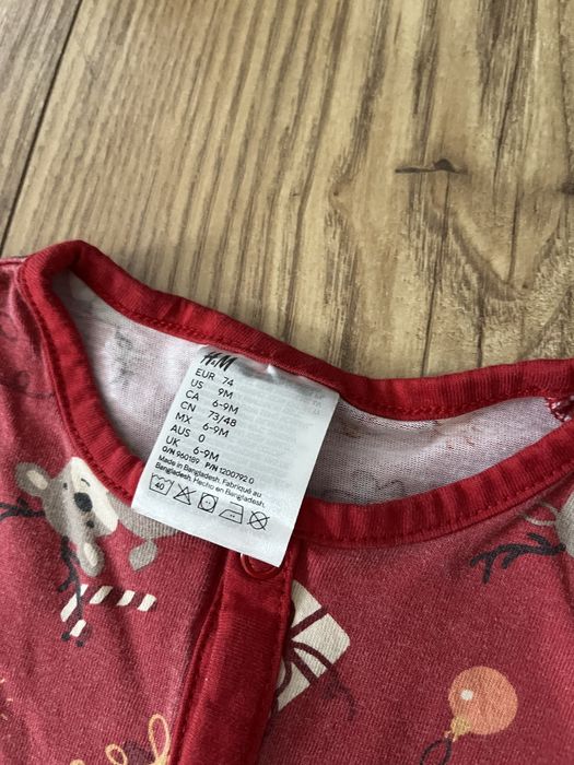 H&M świąteczna piżama niemowlęca pajacyk rozmiar 74