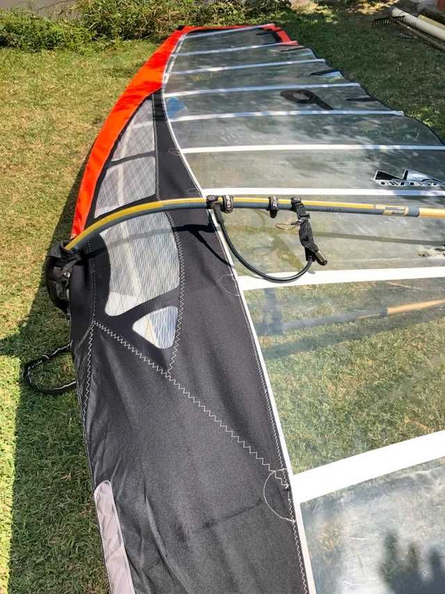 Vela de windsurf slalom race 8.4