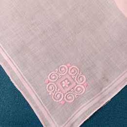 3 Lenços de mão  em cambraia rosa bordados à mão portes incluidos *
