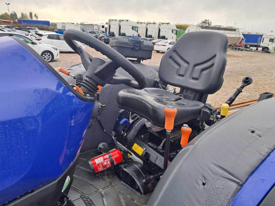 Ciągnik rolniczy FARMTRAC 6050E – 2023 – 37 kW – 4WD