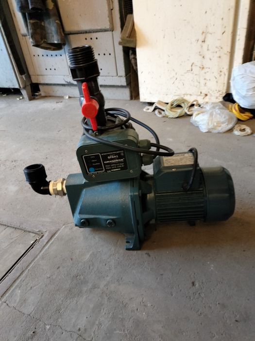 Водяной насос и автоматическое реле давления