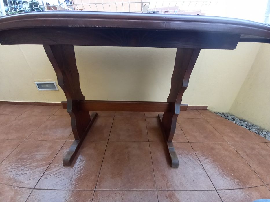 Mesa "Madeira Maciça"