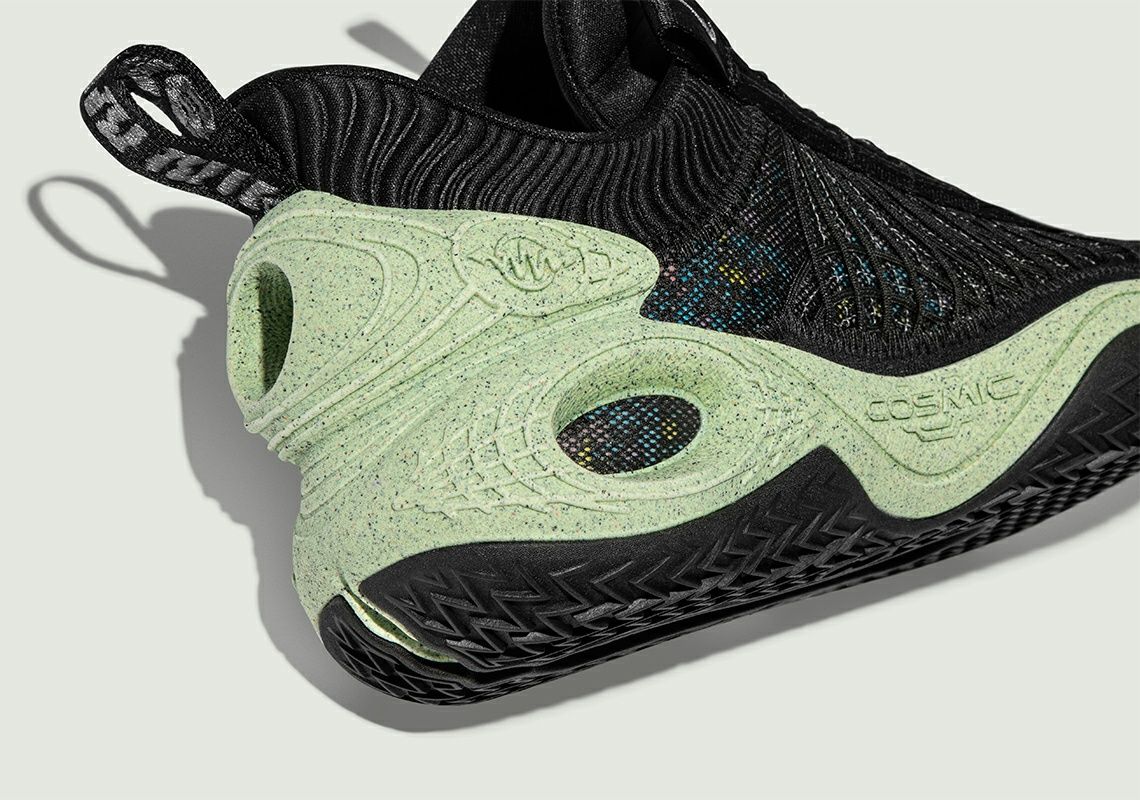 Nike COSMIC unity нові жіночі кросівки розмір 37, 37.5,  38