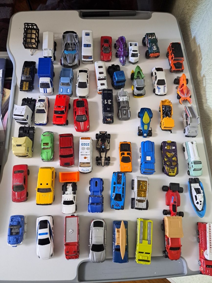 Hotwheels машинки,транспорт