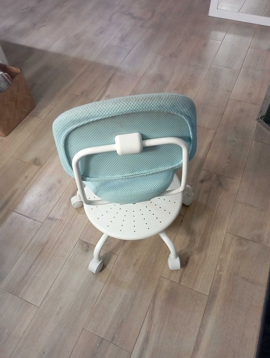 Krzesło obrotowe dziecięce ikea