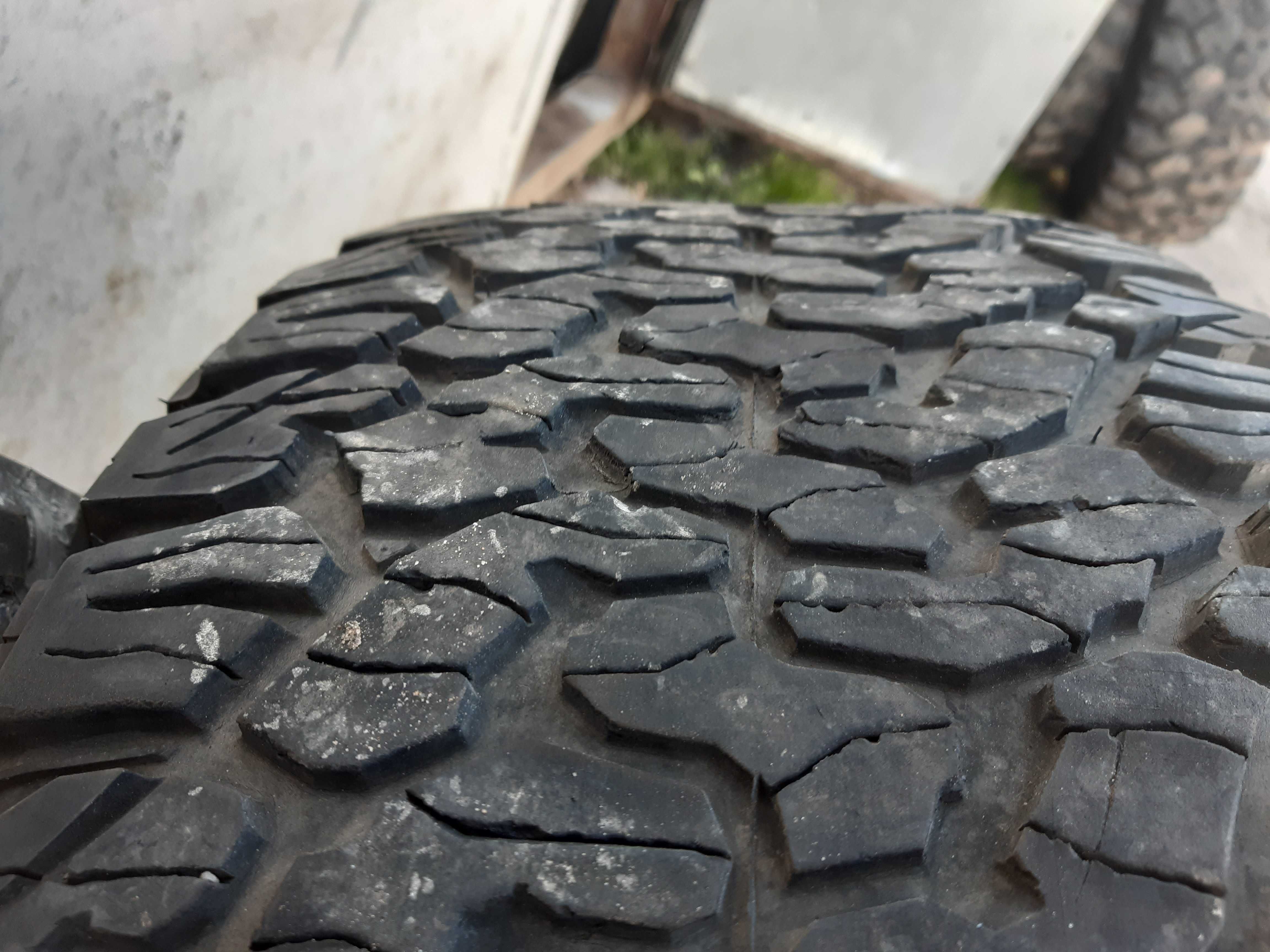 Шини BFGoodrich All Terrarian T/A KO2  LT 315/70R17