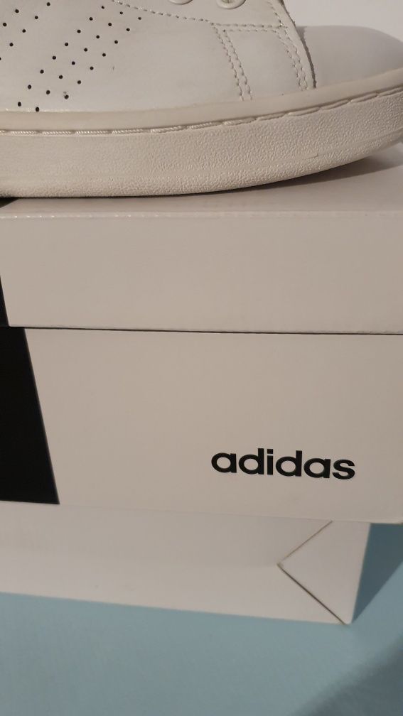 Buty damskie sportowe Adidas Advantage Rozmiar 40
