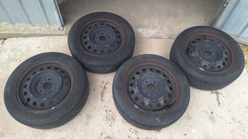 Felgi stalowe 16 5x114,3 Toyota+opony letnie 205/55 16