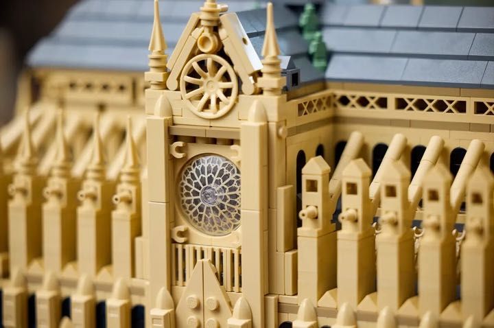 Конструктор LEGO Architecture Нотр-Дам-де-Парі (21061) НОВІ.ЗАПАКОВАНІ