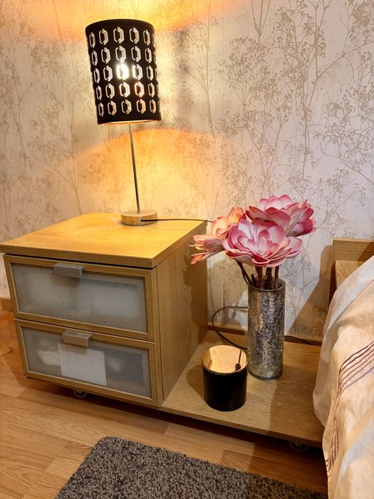 2x Mesas de cabeceira IKEA