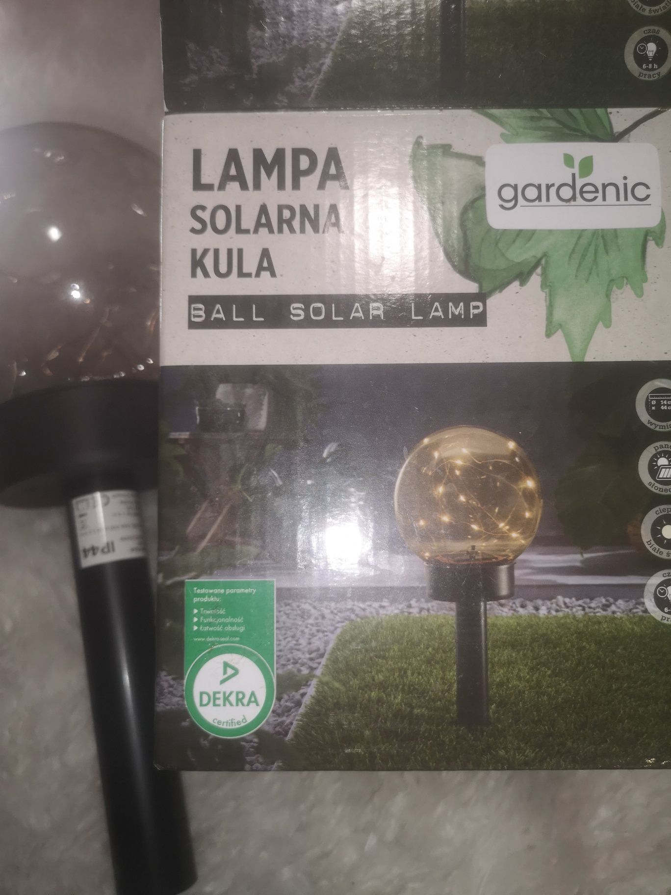 Lampa solarna kula