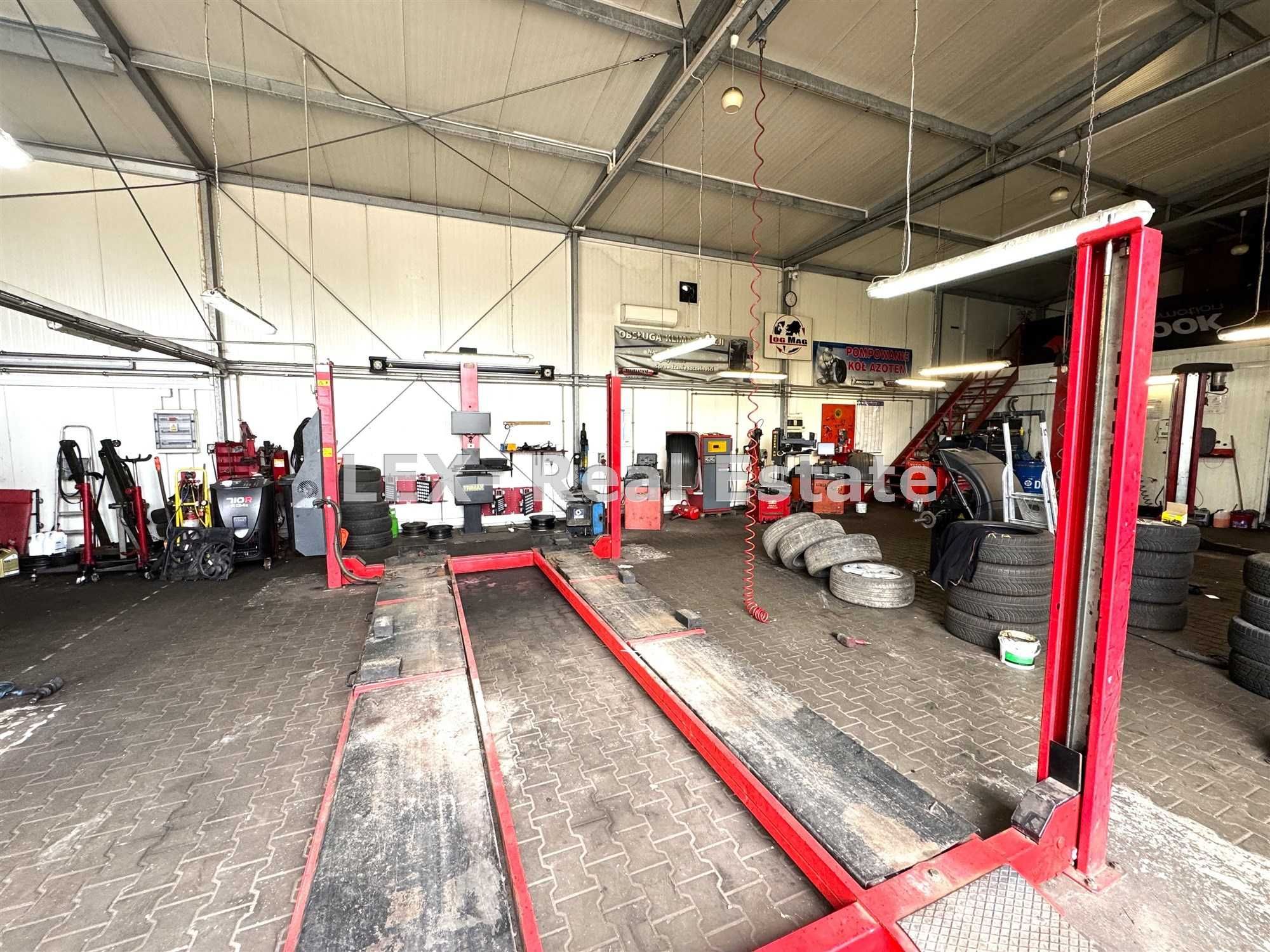 Warsztat samochodowy 240 m2 w Baranowie.