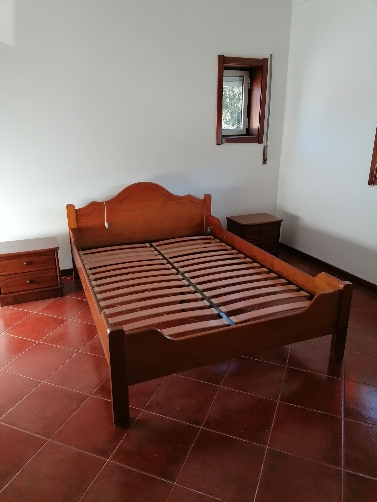 Alugo Apartamento t2
