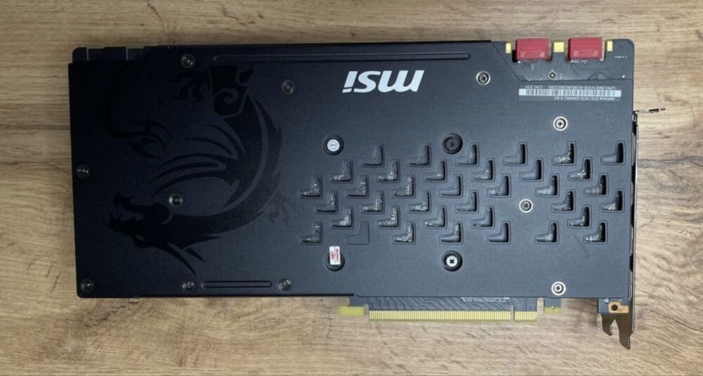 Видеокарта GTX 1070 б/у в отличном состоянии