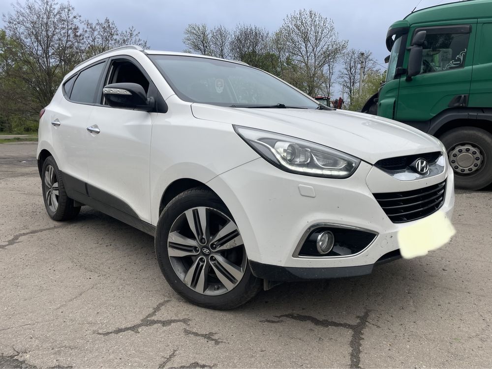 Разборка хюндай ІХ35  Hyundai IX35 d4ha