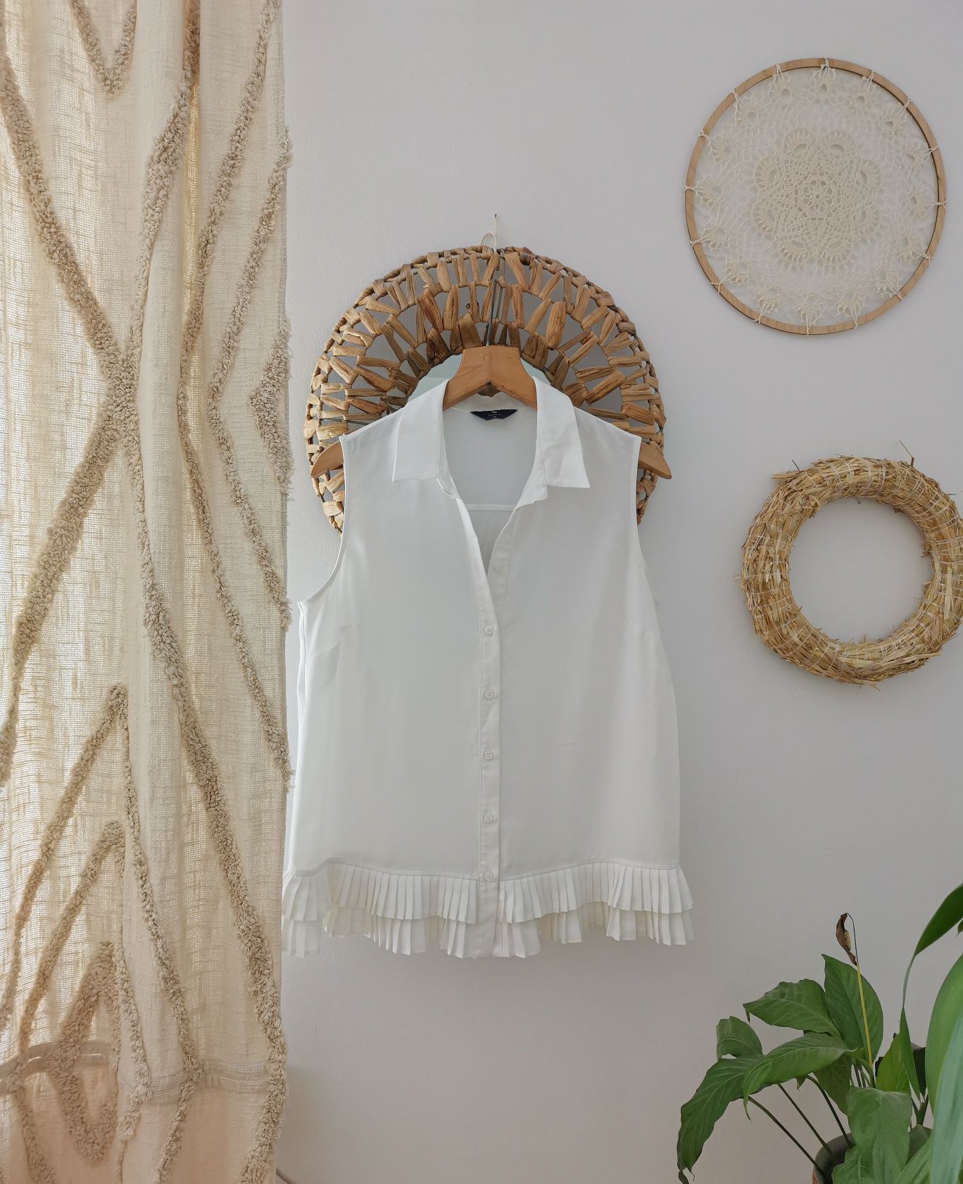 Biała bluzka koszula elegancka bez rękawów, TU, 42 XL