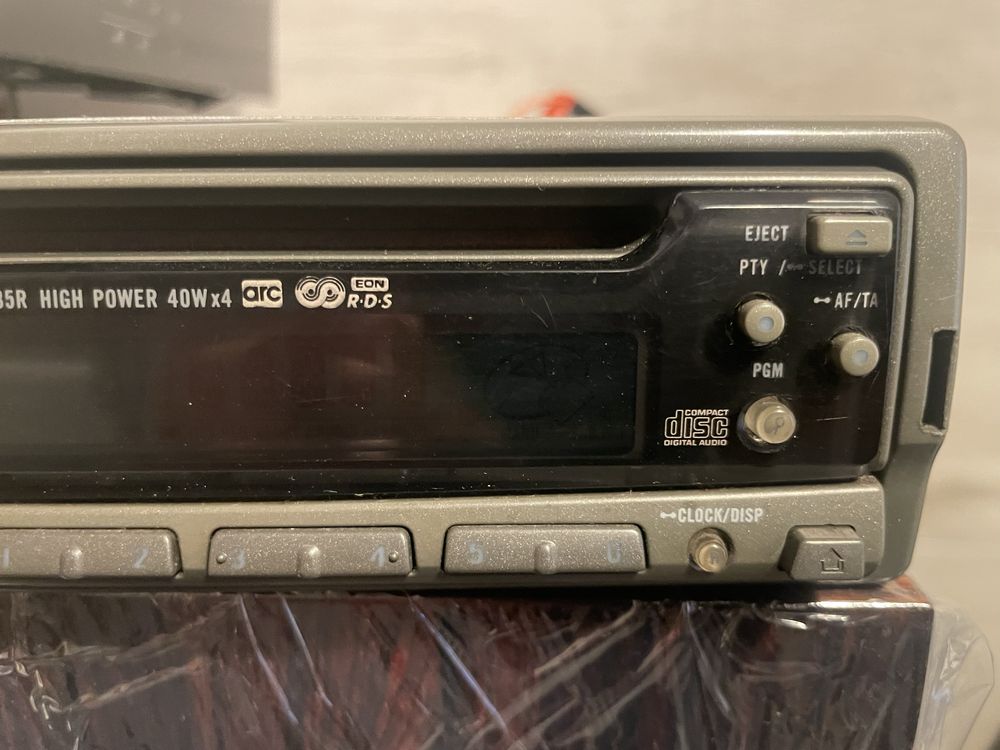 Pioneer DEH-535R; Old School; Radio CD;Odtwarzacz