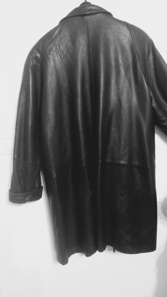 Płaszcz kurtka czarna skórzana, ciepła roz. XL