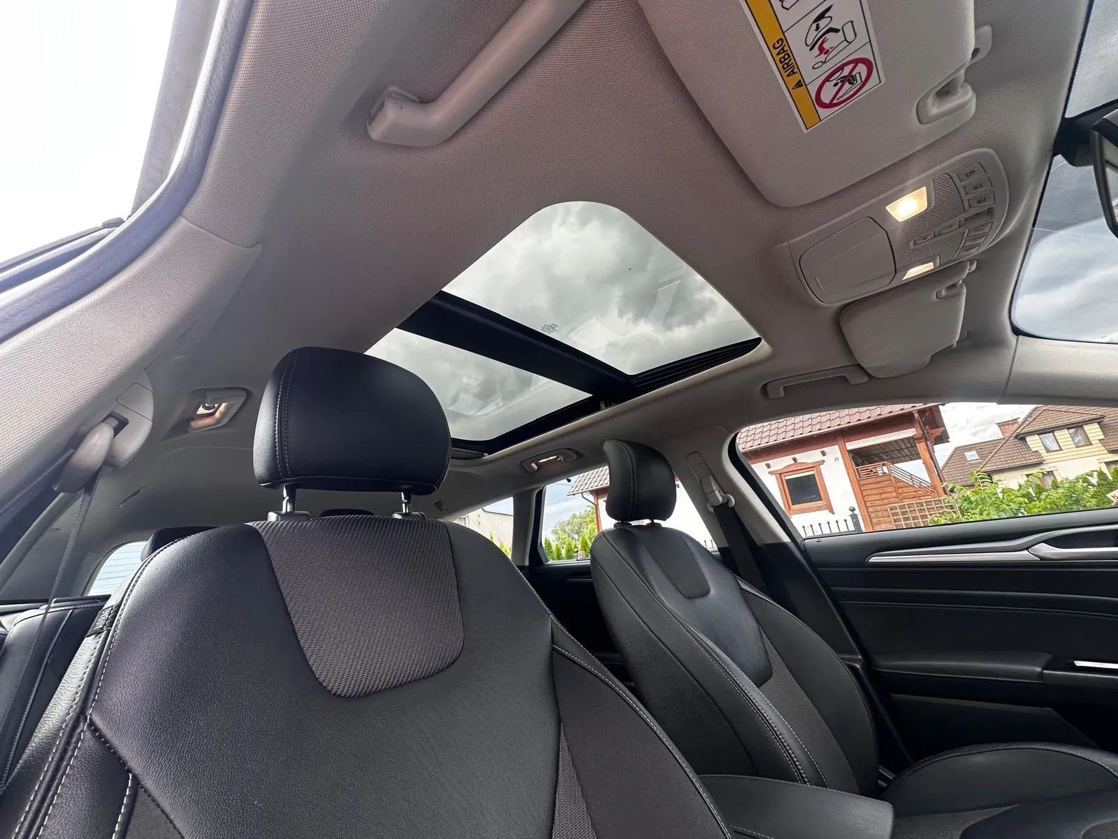 Ford Mondeo St-line 2.0 tdci 180 km Manual Panorama itd