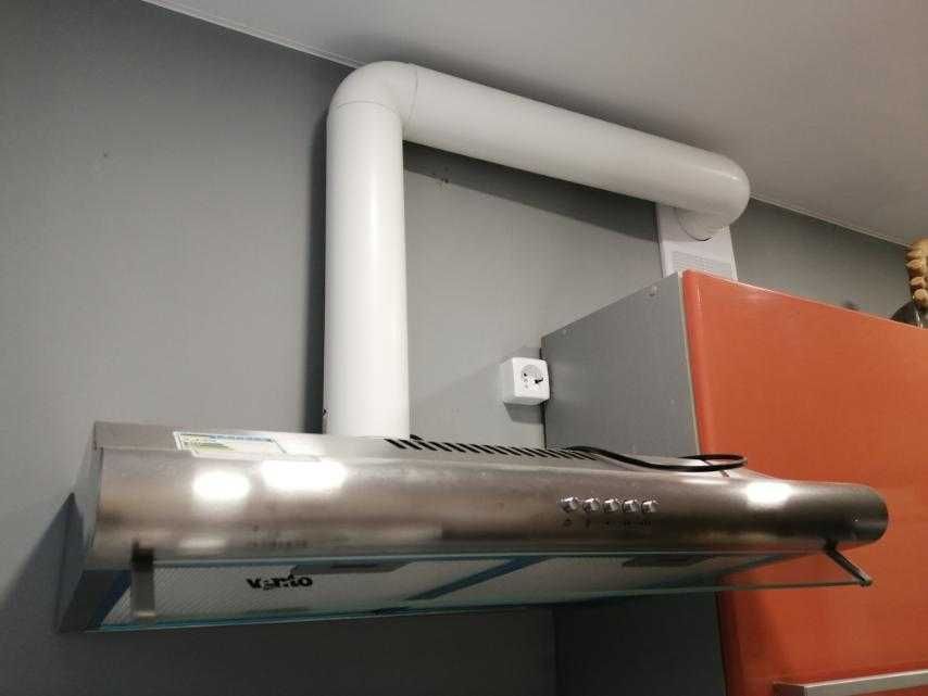 Кухня бу міцна, клінінг, з мийкою  7800грн. Окремо витяжка, газплита