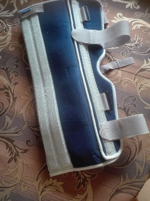 Orteza ,stabilizator stawu kolanowego firmy PHARNEA