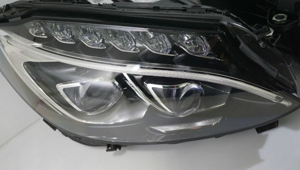 Farois Opticas Mercedes W205 Class C LED faróis ILS