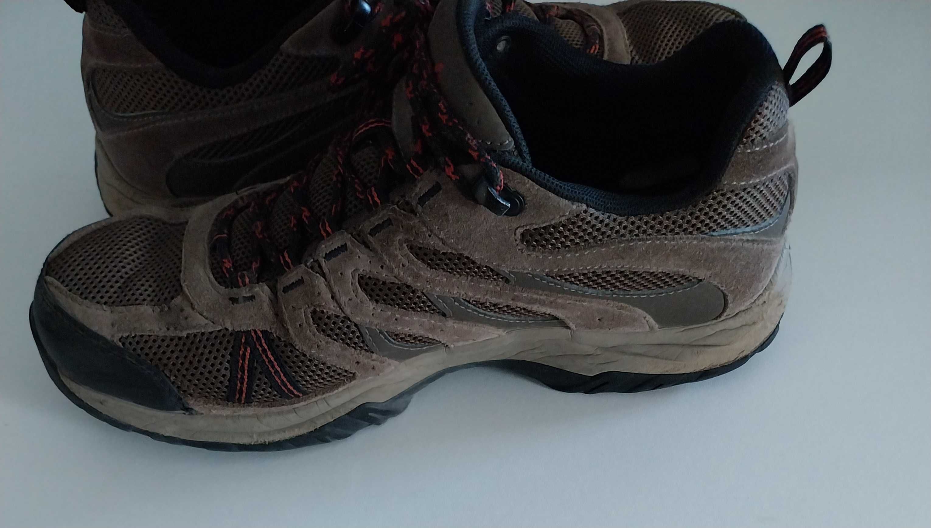 Botas Trekķing Columbia 43