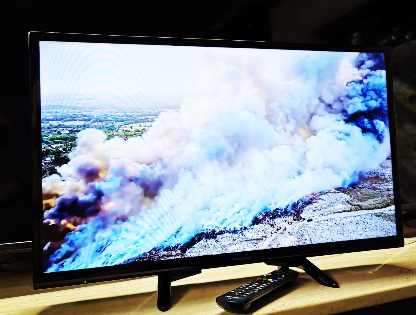 32" Panasonic Smart TV Wifi  netflix youtube ideał telewizor led a+
