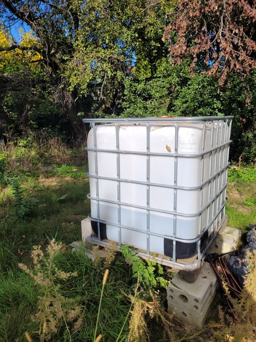 Mauzer zbiornik 1000l po wodzie