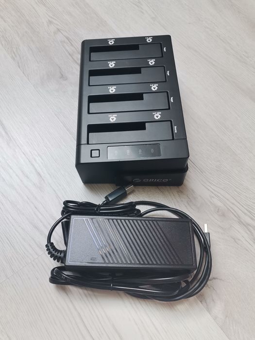 Orico Stacja klonująca 4*SATA 3,5" USB 5Gbps