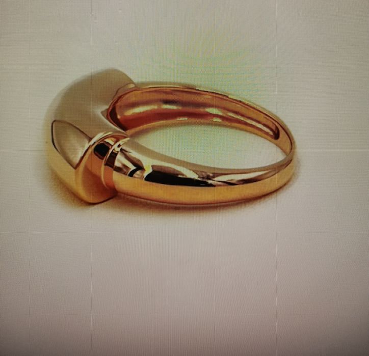 Золота каблучка 17.5 розмір