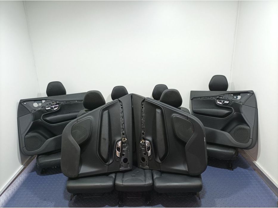 VOLVO XC90 II FOTELE KANAPA BOCZKI WNĘTRZE SKÓRA MOMENTUM EU