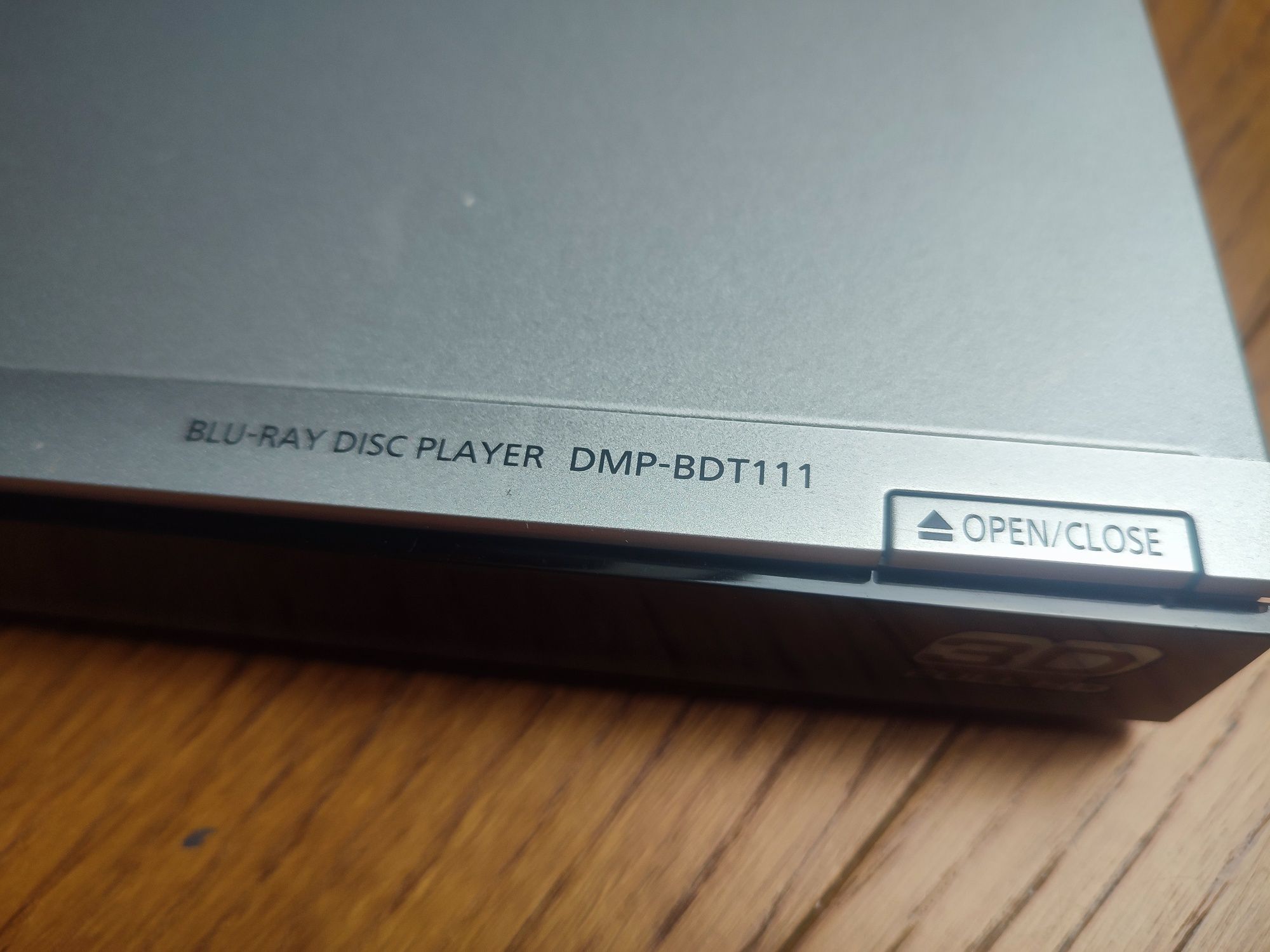 Odtwarzacz Blu-ray 3D Panasonic DMP-BDT111