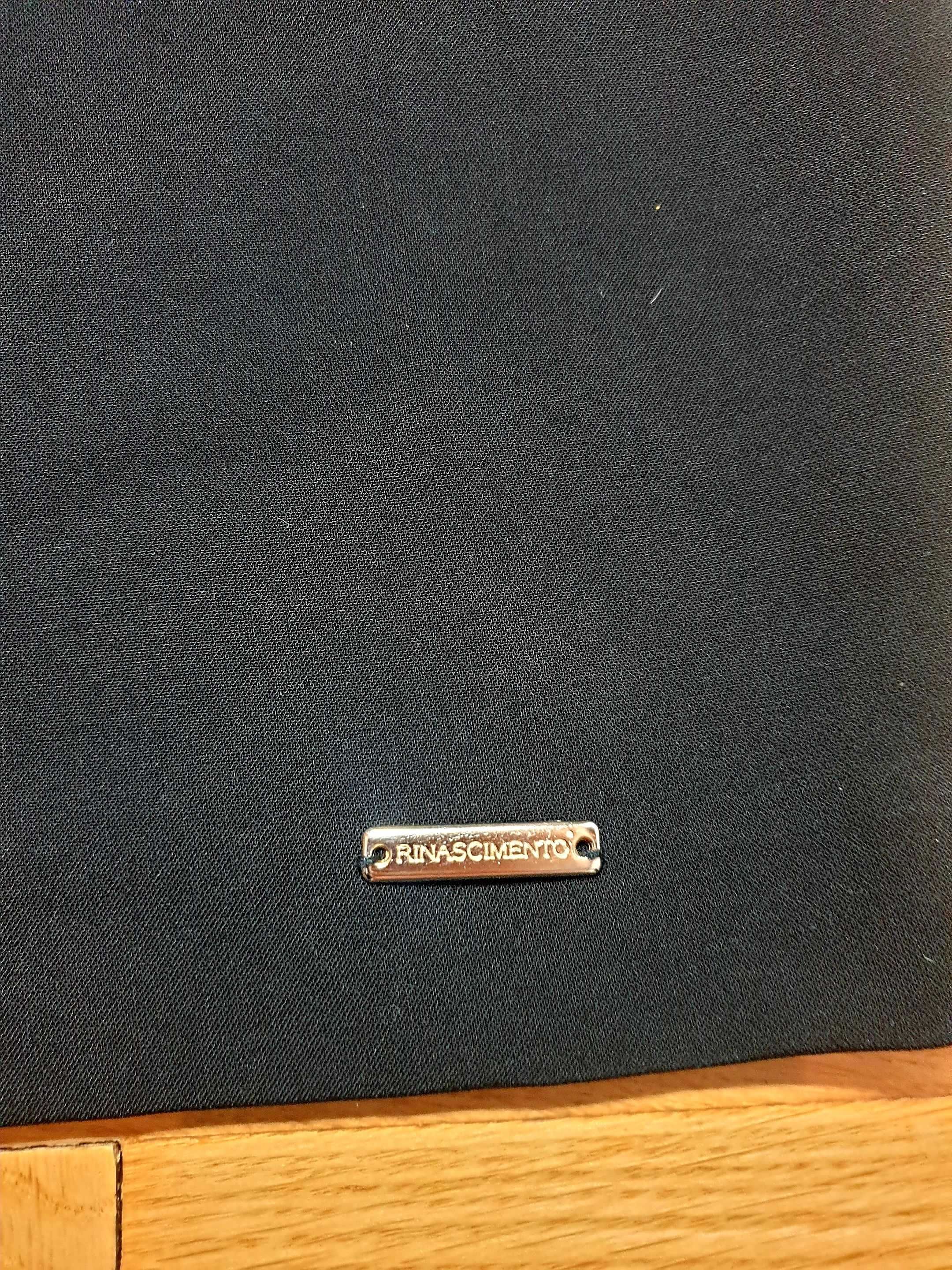 Elegancka sukienka Rinascimento