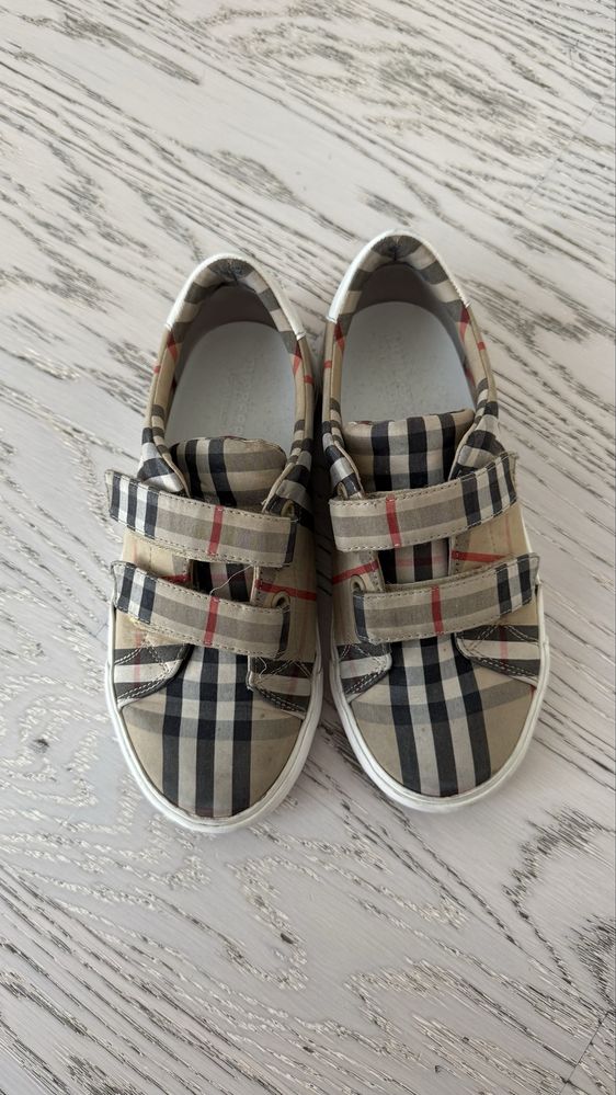 Burberry кеді детячі